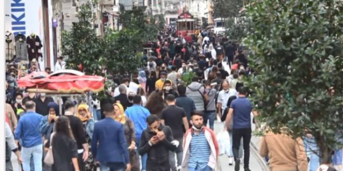 Taksim'de skandal görüntüler