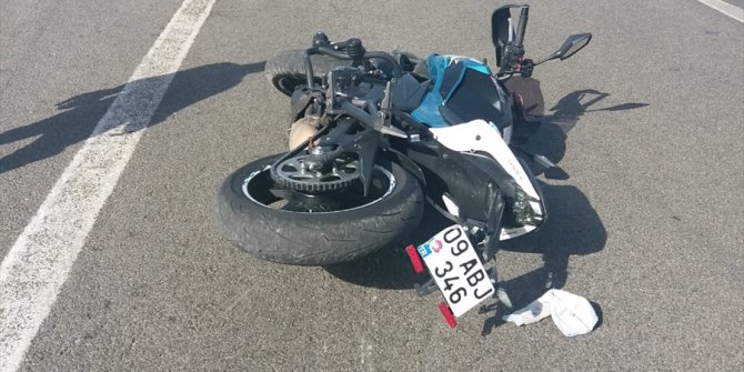 Aydın’da bariyerlere çarpan motosikletli öldü