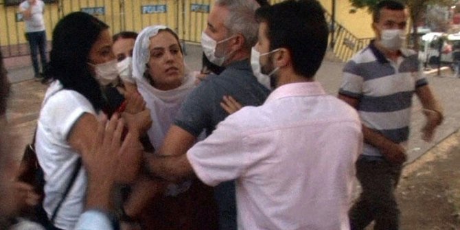 HDP'li vekilden 'Diyarbakır Anneleri'ne hakaret!