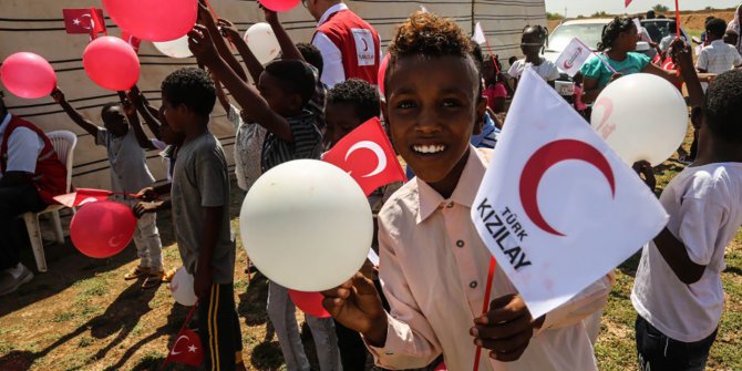 Sudanlı selzedelere evleri teslim edildi