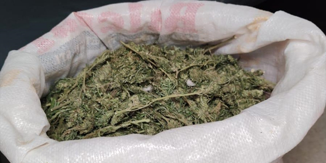 Konya'da 3 kilo 615 gram kubar esrar ele geçirildi