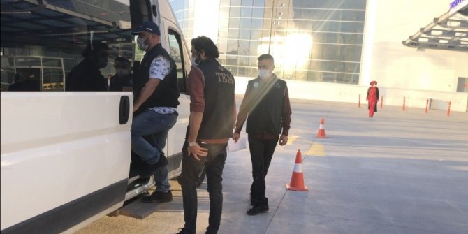 Konya merkezli 4 ilde FETÖ operasyonu: 7 gözaltı