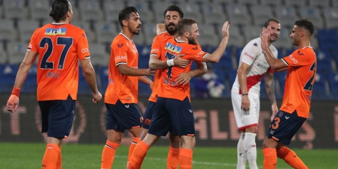 Başakşehir'den Antalyaspor'a beşi bir yerde