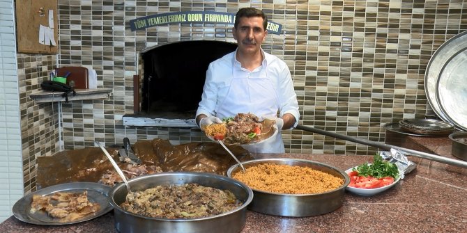 10 saatte hazırlanan lezzet; kâğıt kebabı