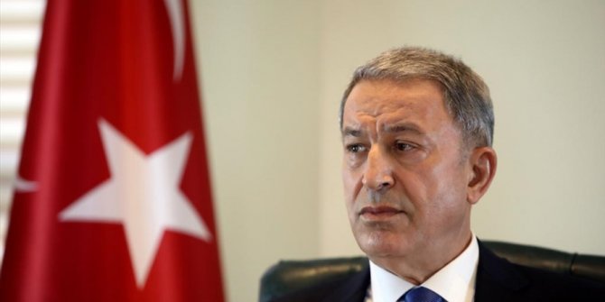 Bakan Akar: Charlie Hebdo'nun yaptığı terörün mizah halidir