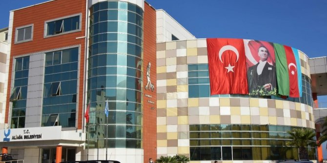Kardeş ülke Azerbaycan’a Cumhuriyet Bayramında bayraklı destek