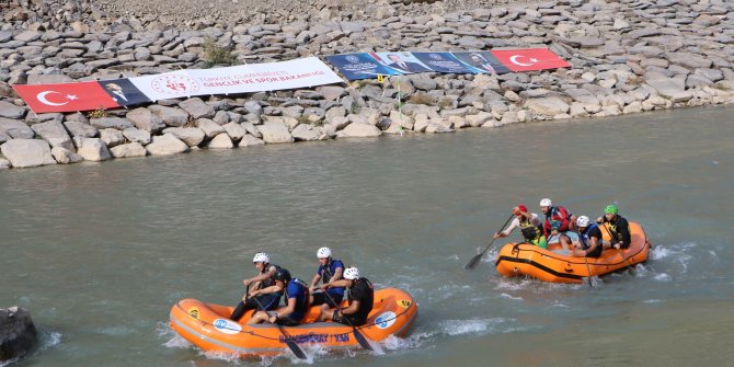 Hakkari'de düzenlenen Türkiye Rafting Şampiyonası sona erdi