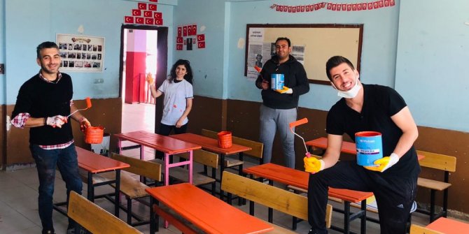 Fedakar öğretmenler, okulu eğitime hazır hale getirdi