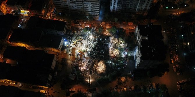 İzmir umut sessizliğine büründü