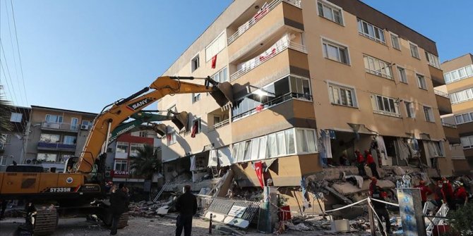 U zemljotresu u Izmiru poginulo 25 osoba, 804 povrijeđene