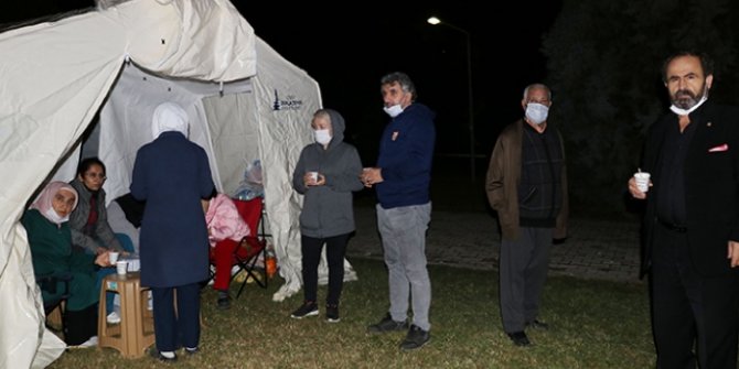 AFAD duyurdu: Depremzedeler için gıda kolisi ve battaniyeye ihtiyaç var