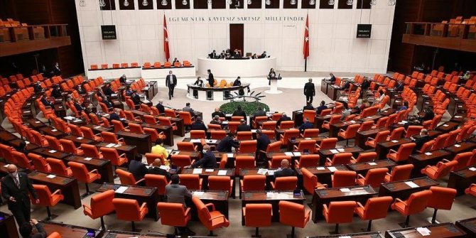 Turkish MPs approve motion to form earthquake measures committee