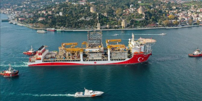 Kanuni drillship sets sail for Black Sea: Energy Min.