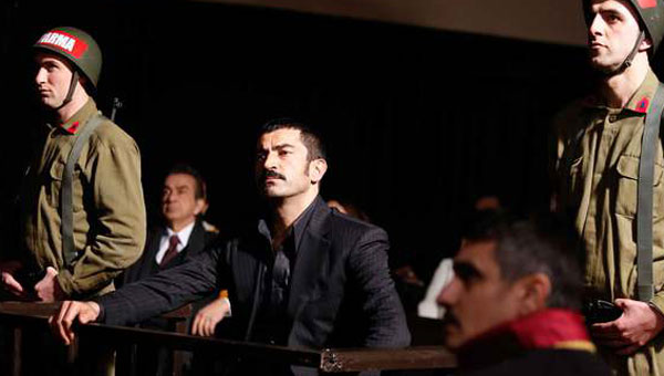 Karadayı'da Mahir artık bir kabadayı