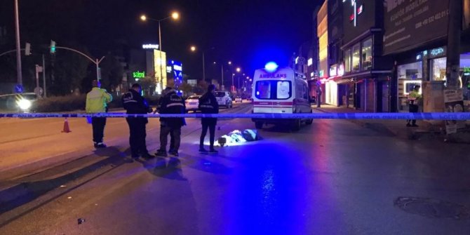 Otomobilin çarptığı kişi yaşamını yitirdi