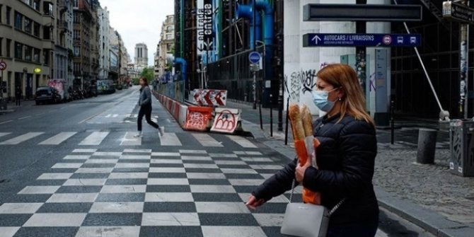 Fransa'da günlük vaka sayısı 20 binin altına indi