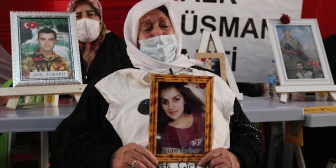 Diyarbakır annelerinin oturma eylemine bir aile daha katıldı