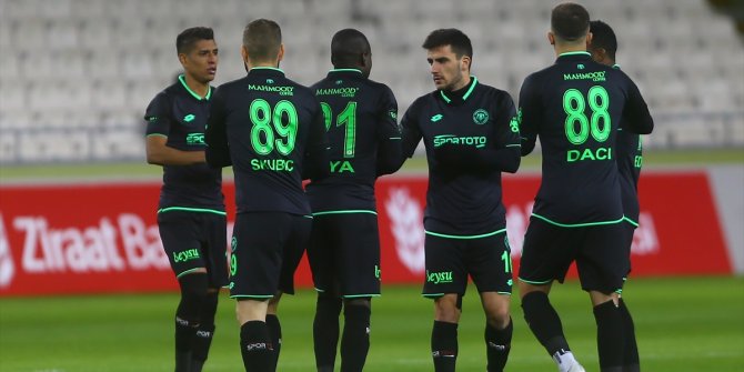 Konyaspor ilk yarıda farka gitti!