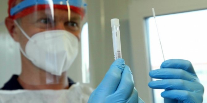 Havalimanlarında test zorunluluğu yaygınlaşıyor