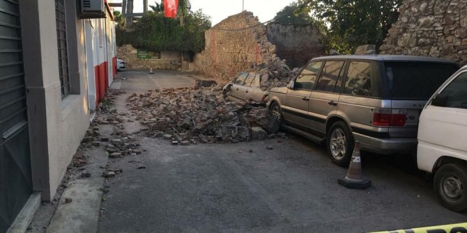 Depremin kalıntıları Konak'ta kaldı