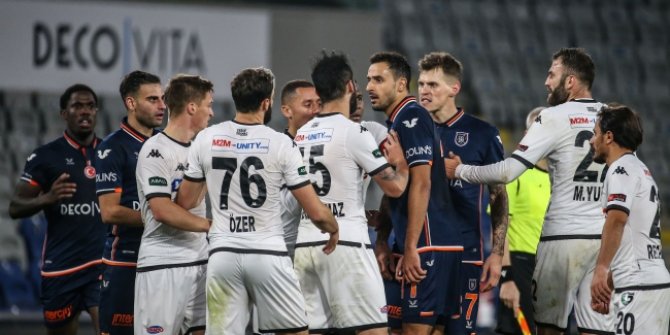 Denizlispor'dan Başakşehir deplasmanında müthiş geri dönüş