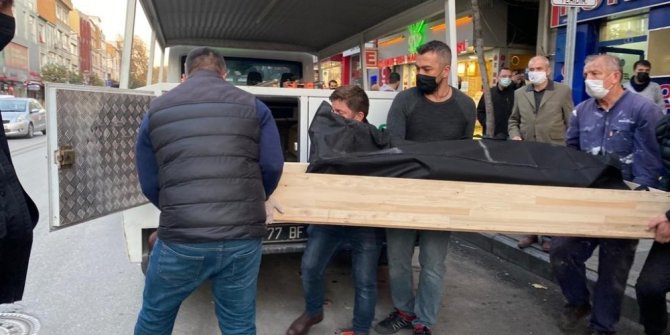 Yangından 8 buçuk saat sonra cansız bedeni bulundu