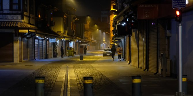Konya'da sokaklar boş kaldı