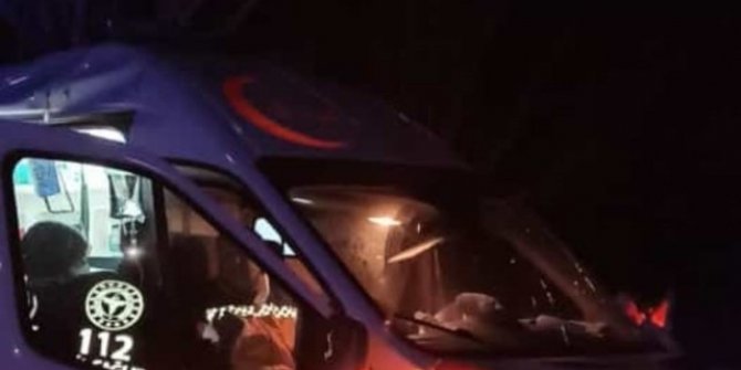 Hasta nakleden ambulans kaza yaptı: 3 yaralı