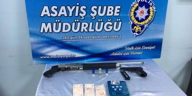Sokağa çıkma yasağında polisten kaçan 3 kişi yakalandı