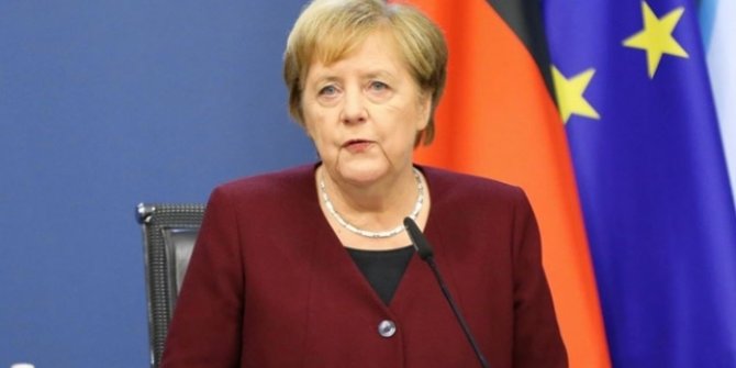 Merkel: Türkiye mülteciler konusunda saygıyı hak ediyor