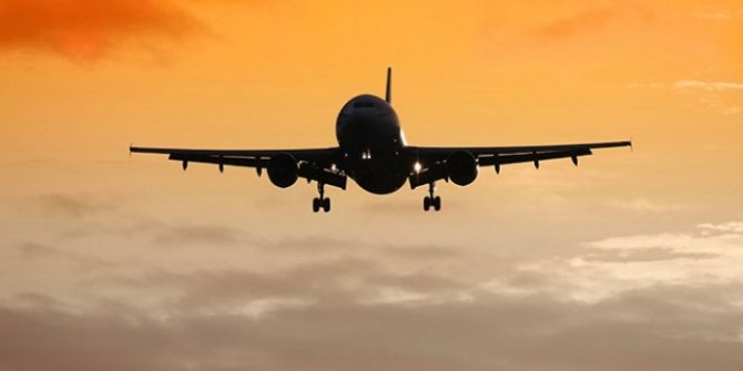 Moody's: İngiltere'de havalimanı trafiği yüzde 75 azalacak