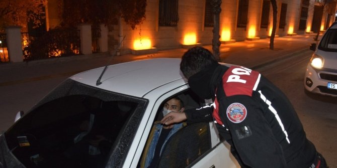 Kısıtlama saatinde yakalanınca ’Haberimiz yoktu’ dediler