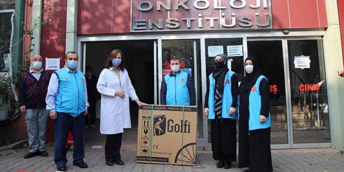 Türkiye Diyanet Vakfı engellilere tekerlekli sandalye hediye etti