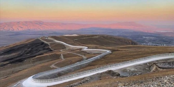 Turska izgradila 81 kilometar dugi sigurnosni zid na granici s Iranom