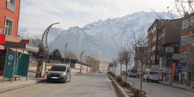 Hakkari sessizliğe büründü