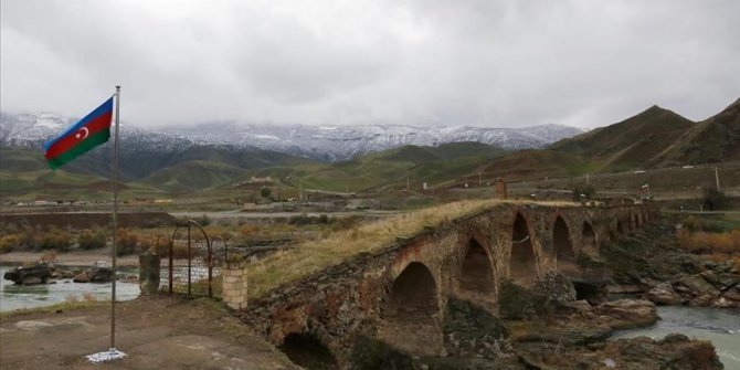 Azerbaijan: Historical bridge on brink of collapse