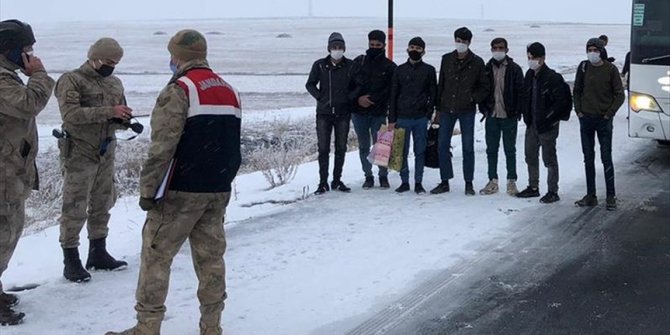 Turkey: 22 irregular migrants held