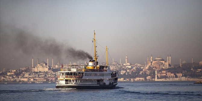 Puste istanbulske ulice tokom višednevnog policijskog sata