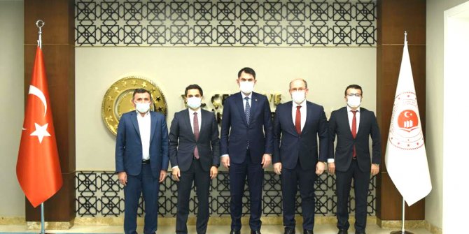 Karapınar heyetinden Bakan Kurum'a ziyaret