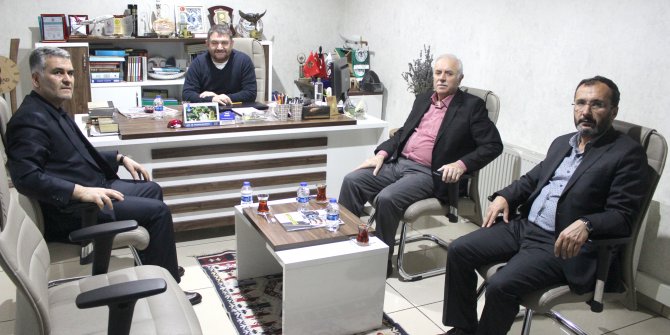 Eğitim Bir-Sen’den Yeni Haber’e ziyaret