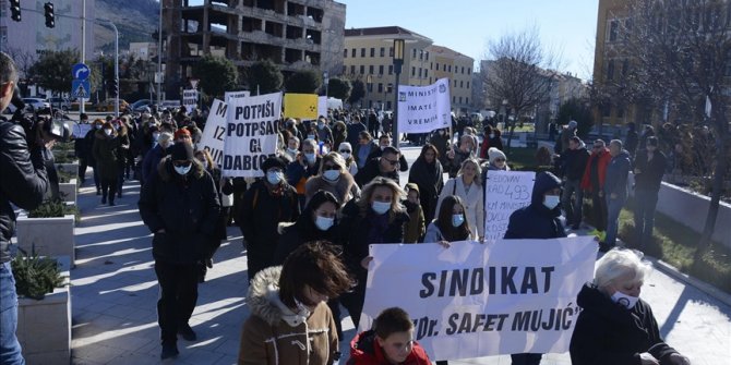 Masovni protest medicinara: Vlada HNK-a popustila, uskoro pregovori sa sindikatima