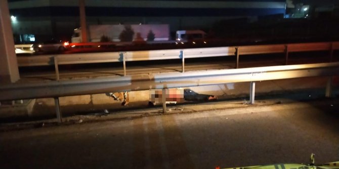 TEM'e giren yaya canından oldu, çarpan aracın sürücüsü kaçtı