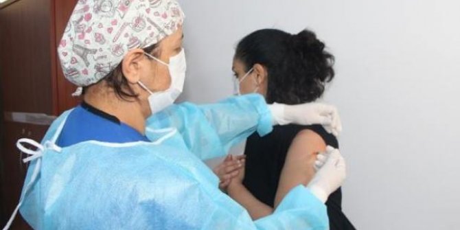 Bilim Kurulu Üyesi Çin aşısının yan etkilerini açıkladı!