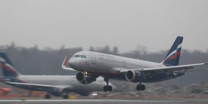 Antalya-Moskova uçağında korku dolu anlar! Faciadan dönüldü, güçlükle iniş yapabildi