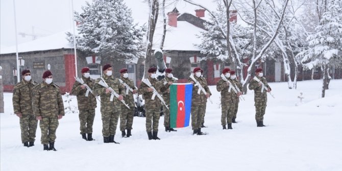 Azerbaycan askerleri 'Kış Tatbikatı' için Kars'ta