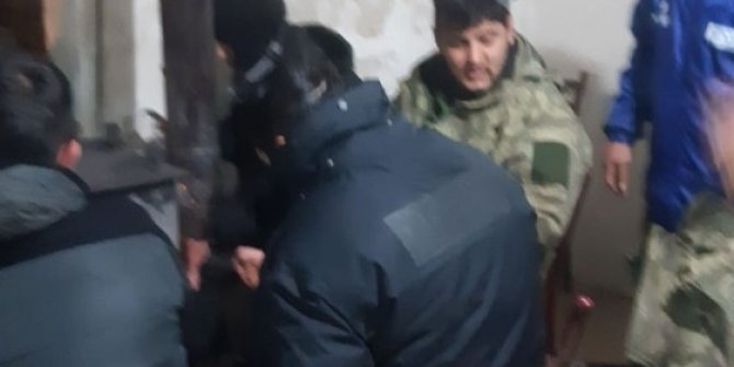 8 dağcı 9 saat sonra bulundu