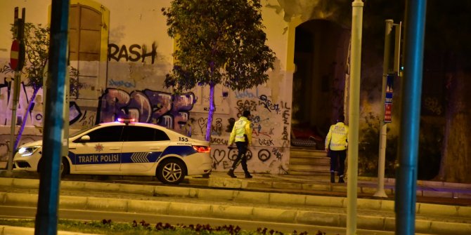 İzmir polisinden yürek ısıtan görüntüler