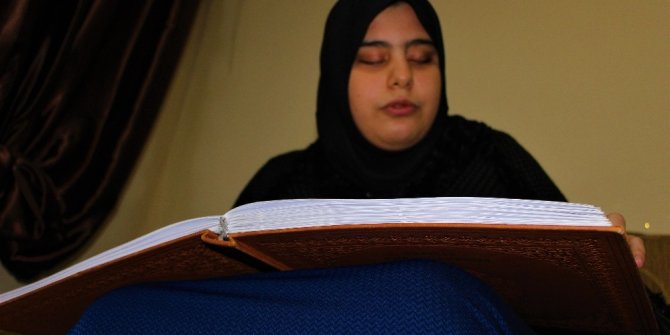 Kur’an sevdası engel tanımadı