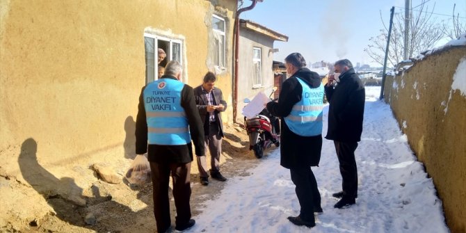 Ilgın Müftülüğü ihtiyaç sahiplerine yardım eli uzattı