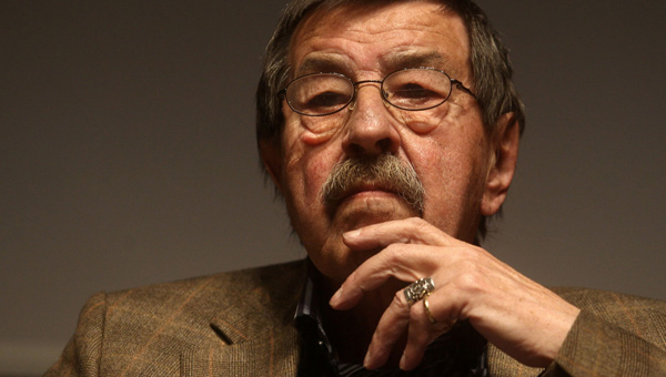 Ünlü yazar Günter Grass hayatını kaybetti